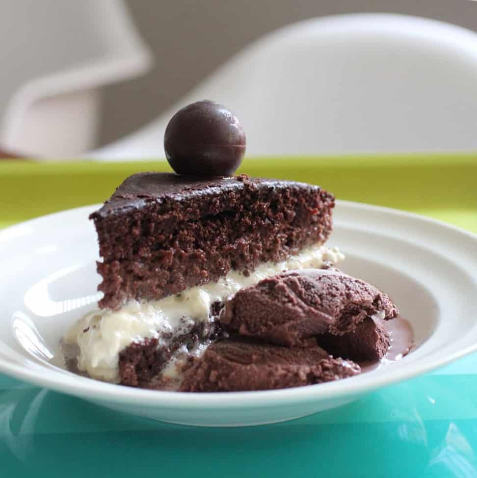 Zartbitterschokoladenkuchen mit Blaubeere Aroma Rezept